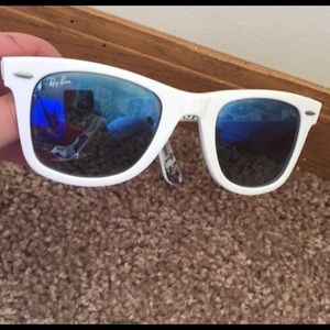White Ray Bans with London print images on inside